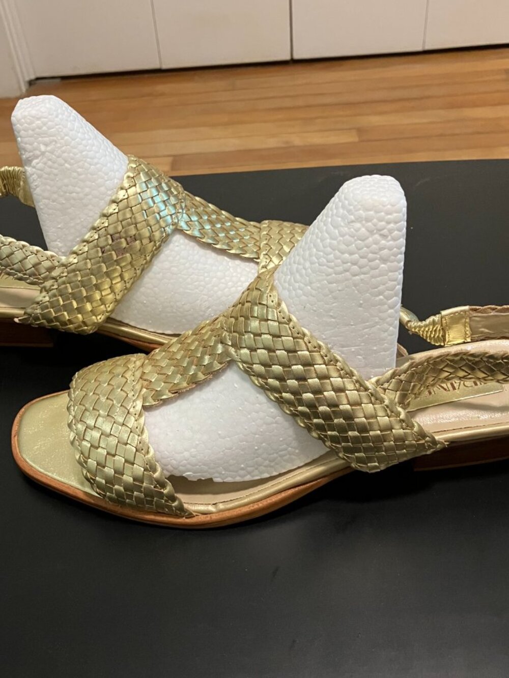 Ipanema NWT/NWOB Gold Braided Leather Sandals Size 10M - Picture 4 of 5